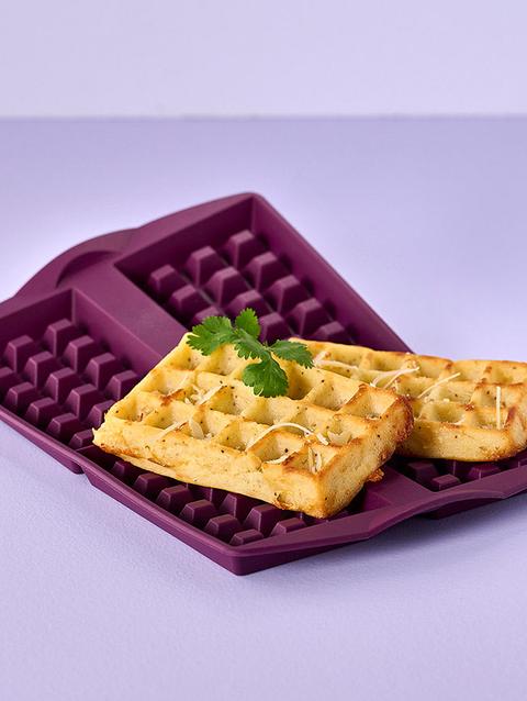 Tupperware Silicone Waffle Form Best Seller