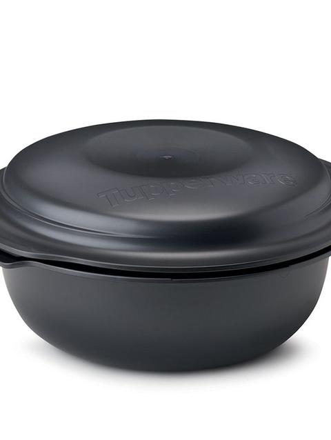 Tupperware UltraPro® 1.6-Qt./1.5 L Round Pan with Cover For Sale